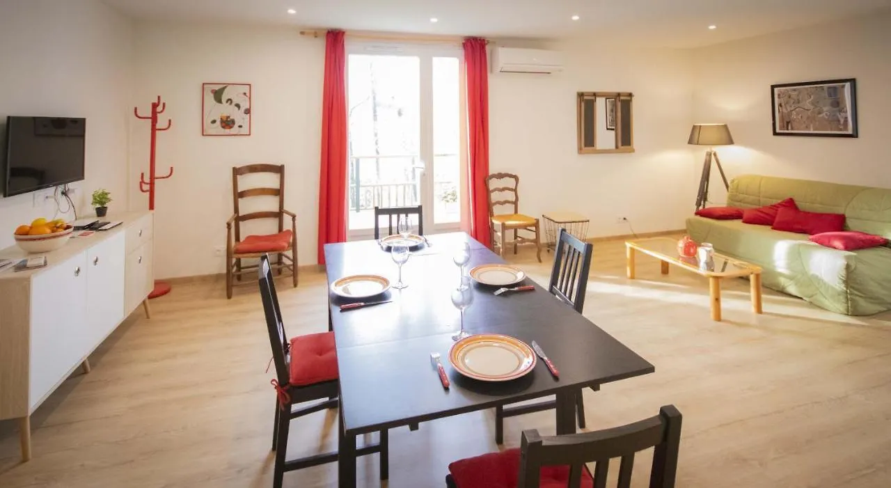 Gites Du Doul 21 Pers Avec Salle 50M2 Attenante, Pmr, Carcassonne 45Kms Pont-de-Larn 0*,  France