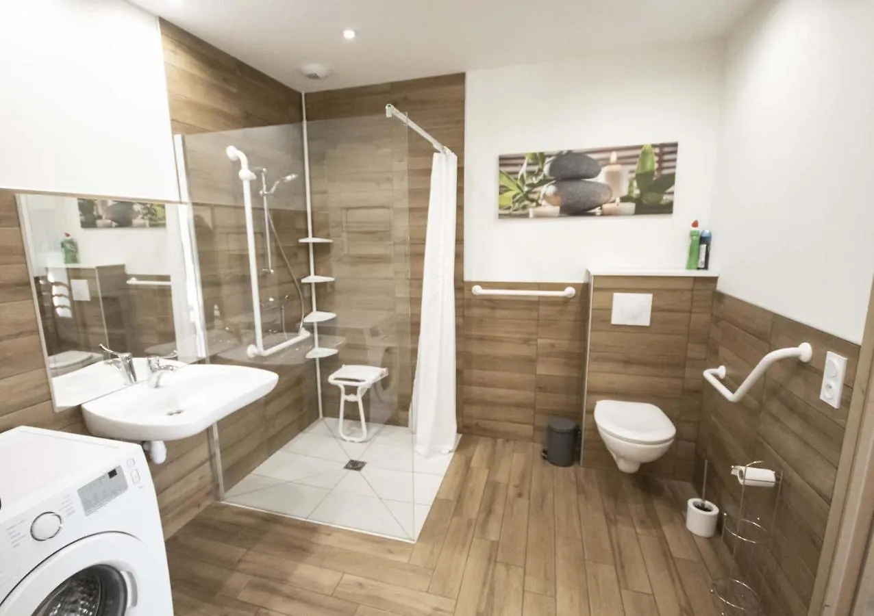Gites Du Doul 21 Pers Avec Salle 50M2 Attenante, Pmr, Carcassonne 45Kms Pont-de-Larn Holiday home
